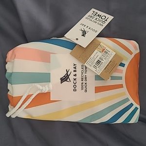 DOCK & BAY QUICK DRY TOWRL BNWT